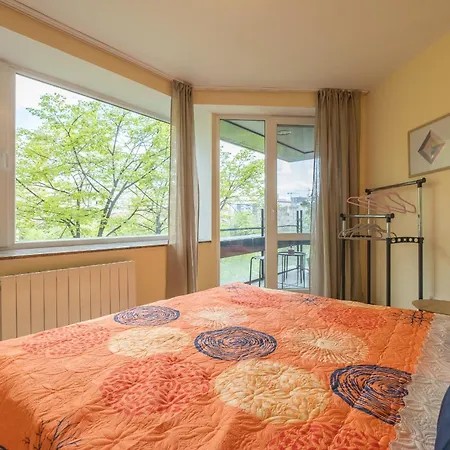 Serdica Center - 3 Berdoom Cosy 소피아