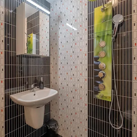 Serdica Center - 3 Berdoom Cosy Διαμέρισμα Σόφια