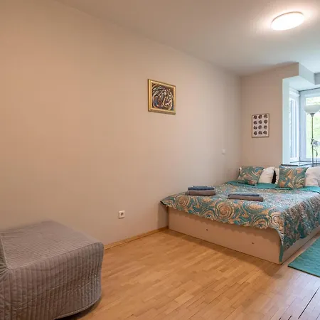 Serdica Center - 3 Berdoom Cosy