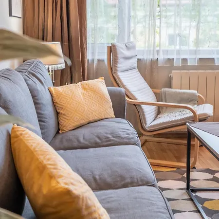 Serdica Center - 3 Berdoom Cosy * 소피아