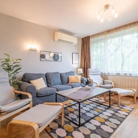 Serdica Center - 3 Berdoom Cosy * Sofya