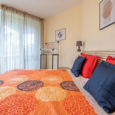 Serdica Center - 3 Berdoom Cosy * Sofya